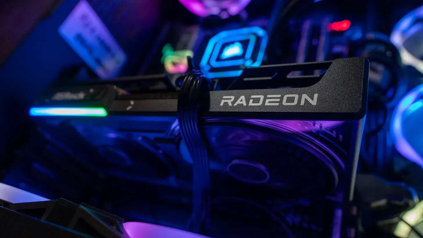 نقد و بررسی کارت گرافیک AMD RX 9060 XT 16GB (4)
